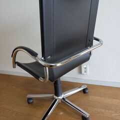 パソコン用チェア　オフィスチェアの画像