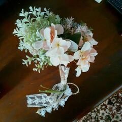 フェイクグリーン　フラワーアレンジメント　花束の画像