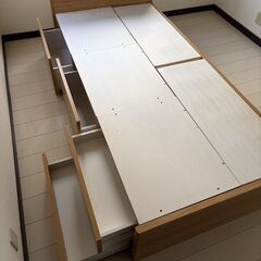 NITORI/ニトリ シングルベッドフレーム 引き出し付 コンセント有 通電確認済 25j菊TK②の画像