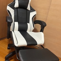 (商談中)ゲーミングチェアの画像