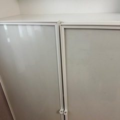 収納 シェルフ ラック 棚 BILLY ビリー / HÖGBO ホーグボー 本棚 ガラス扉付き, ホワイト, 80x30x202 cmの画像