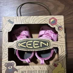 KEENベビー靴３点セットの画像