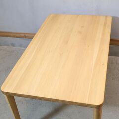 karimoku(カリモク家具)のオーク材を使用したダイニングテーブル/DU4820です。ナチュラルな質感とシンプルなデザインが魅力の食堂テーブルです♪北欧スタイルや和モダンにおススメ！の画像