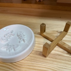 ペット用早食い防止皿　猫用　犬用　ご飯皿　猫用品　犬用品　給水ノズル付きの画像