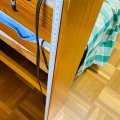 木製　ベッドの画像