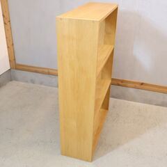 人気の無印良品(MUJI)のオーク材 ワイド・3段 スタッキングシェルフです！オープンタイプの万能棚。スリムなのでリビングなどのちょっとしたスペースや本棚としても活躍します♪の画像