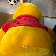プーさん　巨大ぬいぐるみの画像