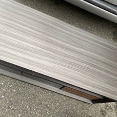 テレビ台¥1000の画像