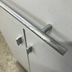 I2510-091 食器棚 ホワイト キズ汚れ剥がれ有り 中古 現状お渡しの画像