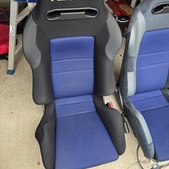 200系ハイエース用シートレール付レカロシート２脚の画像