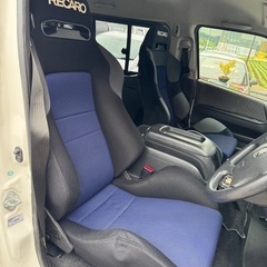 200系ハイエース用シートレール付レカロシート２脚の画像