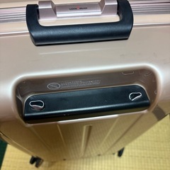キャリーケース
の画像