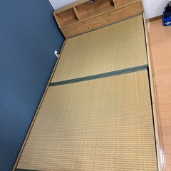 セミダブルすのこベッド収納＆照明付きの画像