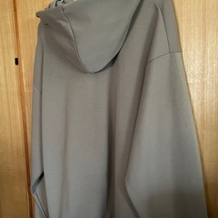 美品✨GUパーカーの画像