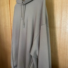 美品✨GUパーカーの画像