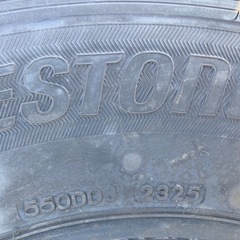 【新品】BRIDGESTONE 195/80R15 25年製　冬タイヤの画像