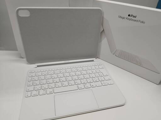 【美品】iPad Magic Keyboard Folio/10.9インチ(第10世代)/A2695/日本語配列〈MQDP3J/A〉