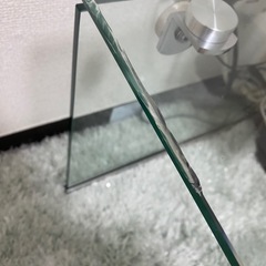 ガラステーブルの画像