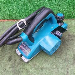 マキタ/makita KP0800A 電気カンナ 82㎜【野田愛宕店】【店頭取引限定】【中古】管理番号：ITG1947VV7Q0の画像
