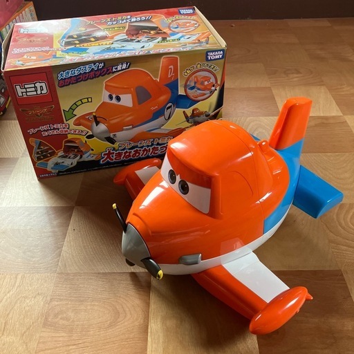 トミカ プレーンズ 大きなおかたづけ ダスティ(中古品)の通販はau PAY