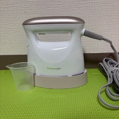 Panasonic 衣類スチーマーの画像