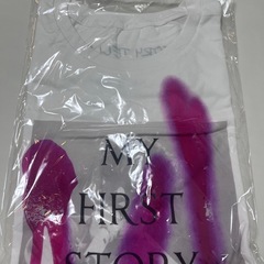 【ファンの方に譲ります】my first storyのTシャツの画像