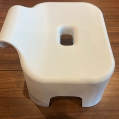 tower　子ども用バスルームチェアの画像