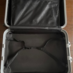キャリーケース
の画像