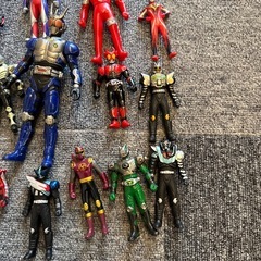 戦隊ヒーローまとめて17体の画像