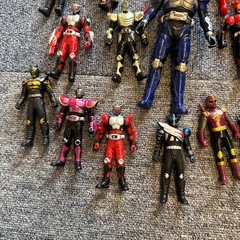 戦隊ヒーローまとめて17体の画像