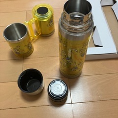お話中　未使用品　ミニオン　ステンレス水筒とマグカップの画像