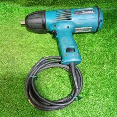 マキタ 6905H コード式インパクトレンチ【市川行徳店】【店頭取引限定】【中古】管理番号：IT64233FFVYWの画像