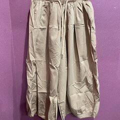 レディース 8分丈パンツ ブラック ベージュ　まとめ買い歓迎　卸ます　アマゾン引き上げ商品　倒産品　ネット商材　卸ます　転売　アマゾン引き上げ商品　卸し　問屋　倒産品　転売OK　ネット商材　アマゾン　商品　景品　コンペの画像