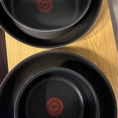 【T-fal】フライパン4つ+卵焼きフライパンの画像