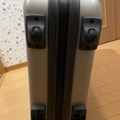 大きな スーツケース シルバー☆の画像
