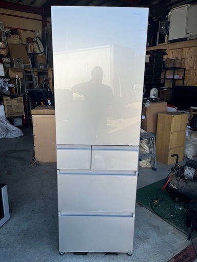 ２０２４年製　パナソニック　冷凍冷蔵庫　４５０Ｌ　５ドア　右開き　シャンパン　ワンダフルオープン　ＡＩエコナビ　ナノイー　無線ＬＡＮ接続　コントロールパネル　トップユニット方式　Ａｇバイオ抗菌脱臭　ＬＥＤ照明　省エネ　ＮＲ－Ｅ４５ＰＸ１　新品参考価格１５０，３００円