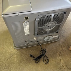 石油ファンヒーターの画像