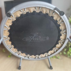 中古　トランポリンの画像