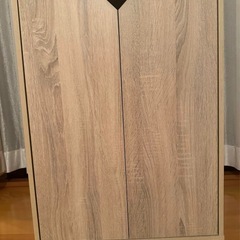 本棚 ローラー付き キャビネット　の画像