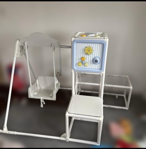 ジャングルジム、ブランコ