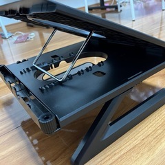 パソコン 8段階折りたたみの画像