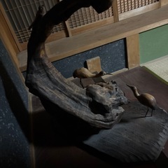 鳥の置物の画像