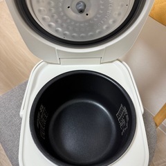 炊飯器の画像