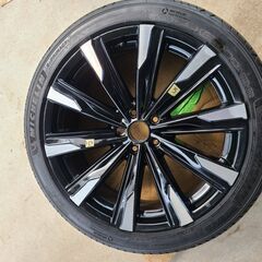 お得！トヨタクラウン クロスオーバー 21インチ 純正タイヤホイール4本セット 225/45R21 21x71/2J オフセット35mm PCD 114.3mmの画像