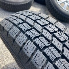 ③ 145/80R13 東北6県無料配送対応‼️爆安‼️最終値下げ‼️超超超バリ溝❗ 国産グッドイヤー アイスナビ 7 ❗ アルミ付き 国産 タイヤ !!　スタッドレス　軽自動　軽トラの画像