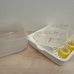 哺乳びん　レンジ除菌器の画像