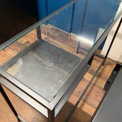 IKEA テーブルVITTSJÖ ヴィットショー　の画像