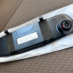 ①新品　ミラー型・前後ドライブレコーダー前後の画像