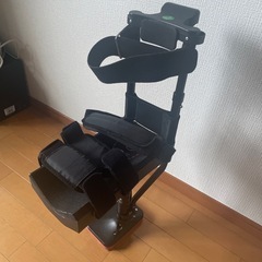 ハンズフリー松葉杖の画像