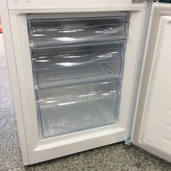 【高年式】2ドア冷凍冷蔵庫 Hisense ﾊｲｾﾝｽ HR-D1701W 175L 2023年製:ホワイトの画像